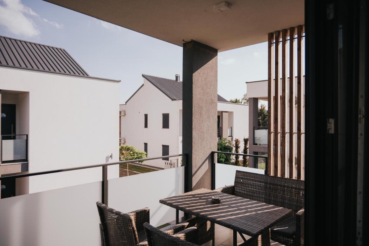 Apartmaji Banonia Neskončno polje Бановци Екстериор снимка